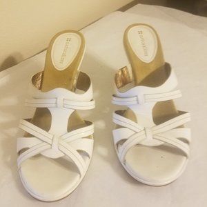 Naturalizer cream wedge Sz 7.5 3" heel